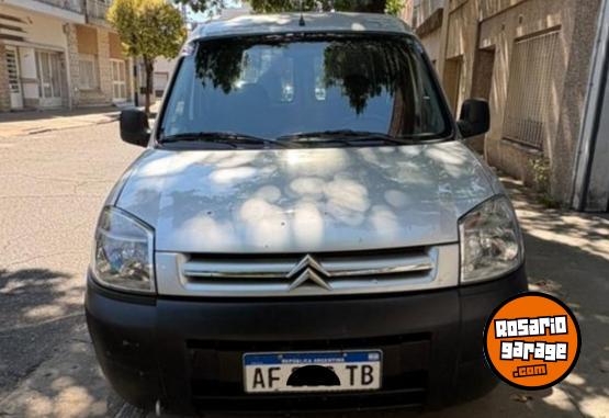 Utilitarios - Citroen Berlingo 1.6 Hdi Buss Mix 2022 Diesel 94000Km - En Venta