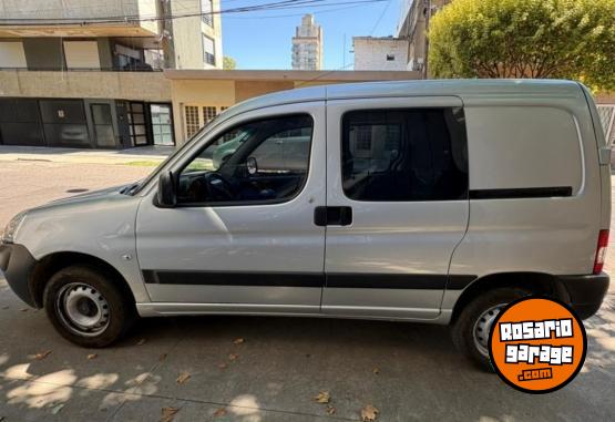 Utilitarios - Citroen Berlingo 1.6 Hdi Buss Mix 2022 Diesel 94000Km - En Venta