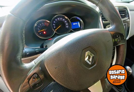 Autos - Renault Logan Privilege 16 V 2016 Nafta 91000Km - En Venta