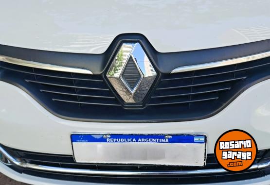 Autos - Renault Logan Privilege 16 V 2016 Nafta 91000Km - En Venta