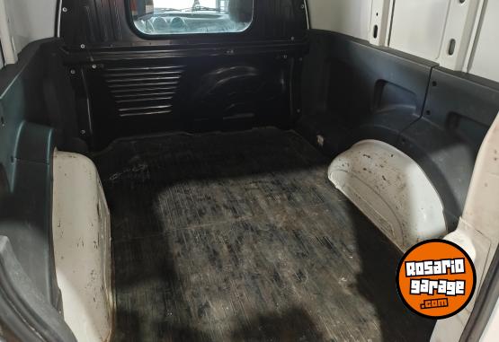 Utilitarios - Fiat Fiorino 2017 Nafta 130000Km - En Venta