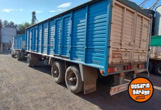 Camiones y Gr�as - Mercedes Benz 1620 enganchado - En Venta