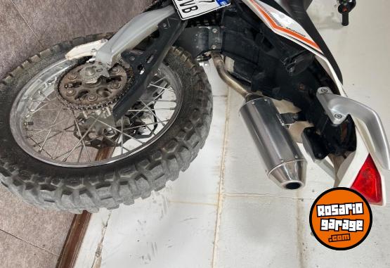 Motos - Motomel Xmm 250 2022 Nafta 6100Km - En Venta