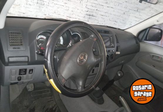 Camionetas - Toyota Hilux  SRV 2007 Diesel 128000Km - En Venta