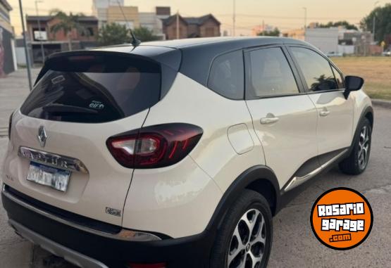 Autos - Renault Captur Intens 2.0 2017 Nafta 70000Km - En Venta