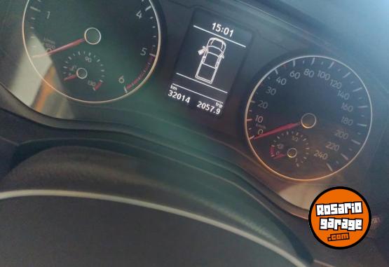 Camionetas - Volkswagen Amarok comfortline 4x4 2023 Diesel 32000Km - En Venta