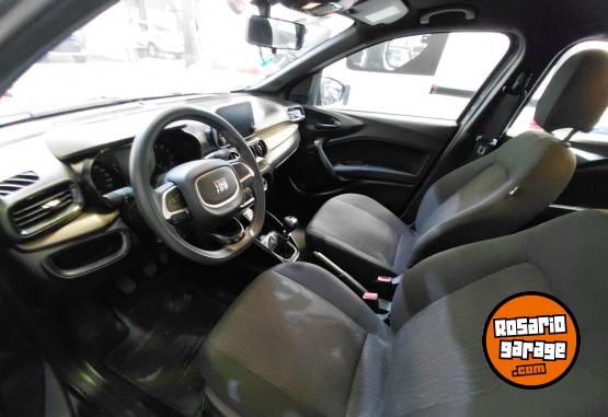 Autos - Fiat CRONOS DRIVE 2023 Nafta 30000Km - En Venta