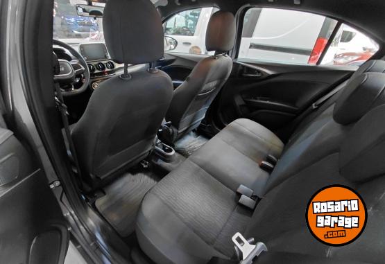 Autos - Fiat CRONOS DRIVE 2023 Nafta 30000Km - En Venta