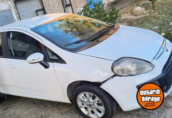 Autos - Fiat Punto atractive 2014 Nafta 140000Km - En Venta