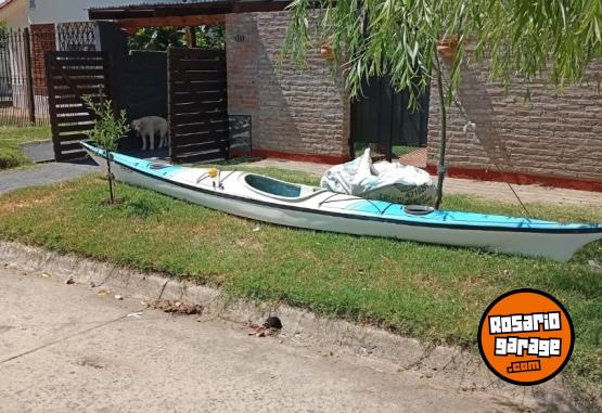Deportes N&aacute;uticos - Vendo kayak - En Venta
