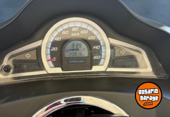 Motos - Honda Pcx 2018 Nafta 20900Km - En Venta