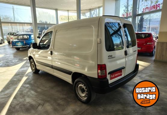 Utilitarios - Peugeot PARTNER BERLINGO 2019 Diesel 136200Km - En Venta