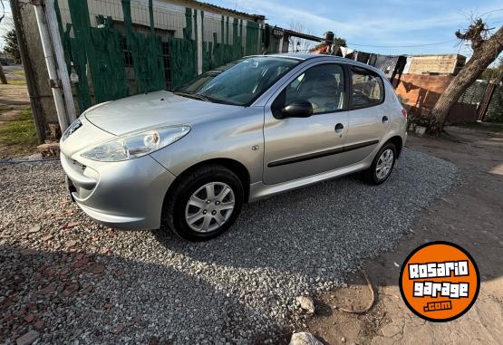 Autos - Peugeot 207 2013 Nafta 99000Km - En Venta