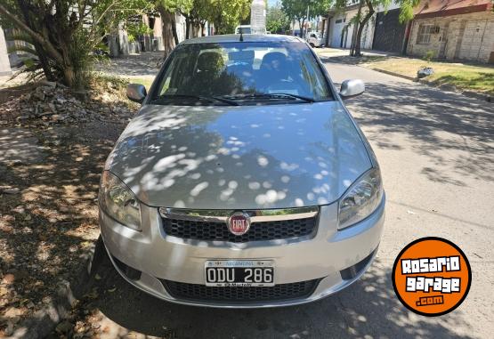 Autos - Fiat Siena 2014 GNC 110000Km - En Venta