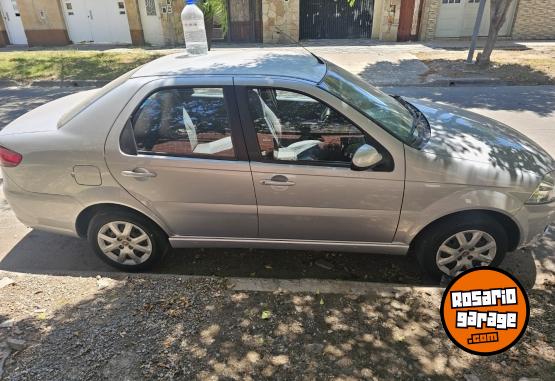 Autos - Fiat Siena 2014 GNC 110000Km - En Venta