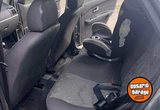 Autos - Fiat Adventure 1.8 2007 Nafta 250000Km - En Venta