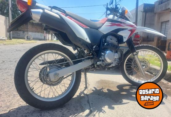 Motos - Honda Tornado xr250 2019 Nafta 9000Km - En Venta