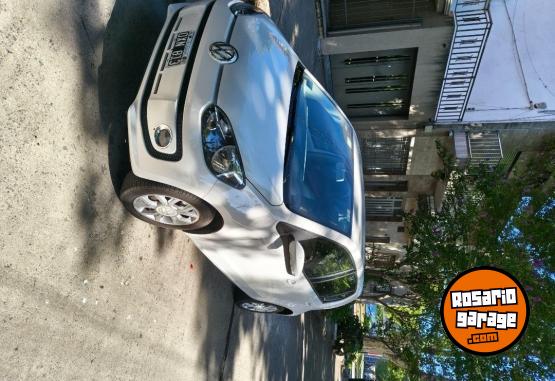 Autos - Volkswagen UP Highline 5P 2015 Nafta 81873Km - En Venta