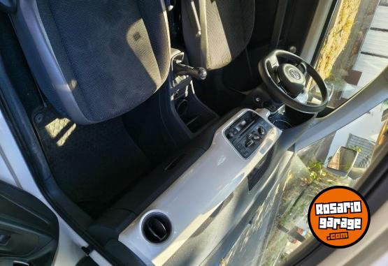 Autos - Volkswagen UP Highline 5P 2015 Nafta 81873Km - En Venta