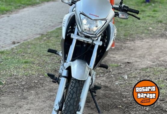 Motos - Honda NX FALCON 400 2015 Nafta 38000Km - En Venta