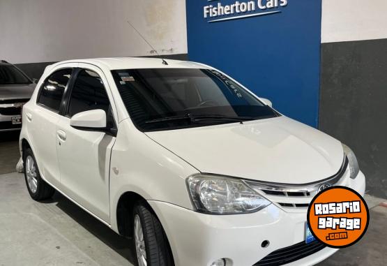 Autos - Toyota ETIOS 1.5 5PTAS XLS 4 2014 Nafta 154000Km - En Venta