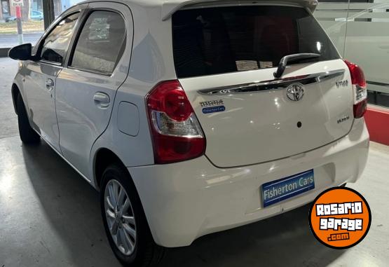 Autos - Toyota ETIOS 1.5 5PTAS XLS 4 2014 Nafta 154000Km - En Venta
