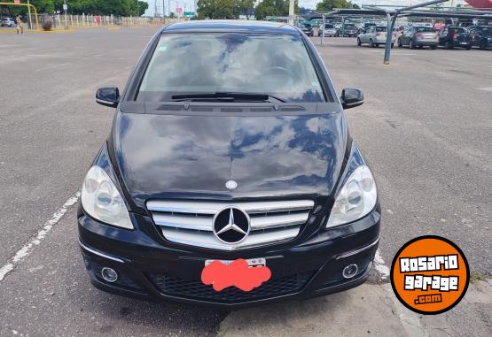 Autos - Mercedes Benz B 180 2011 Nafta 138000Km - En Venta