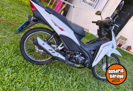 Motos - Honda Wave 2023 Nafta 4600Km - En Venta