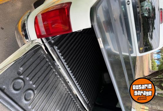 Camionetas - Volkswagen Amarok highline 2017 Diesel 150000Km - En Venta