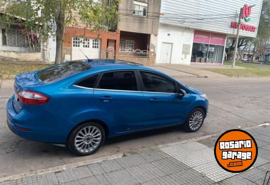 Autos - Ford Fiesta Titanium 2017 Nafta 165900Km - En Venta