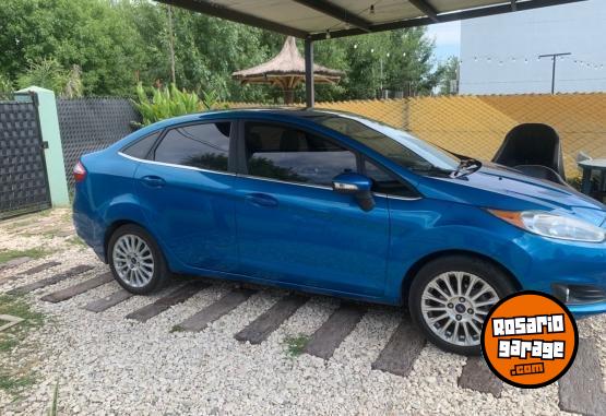 Autos - Ford Fiesta Titanium 2017 Nafta 165900Km - En Venta