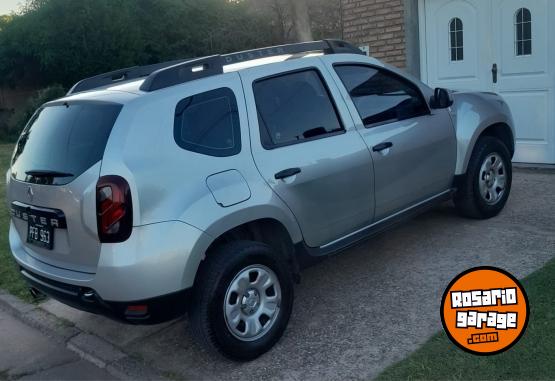 Camionetas - Renault Duster Dinamique 1.6 2015 Nafta 110000Km - En Venta