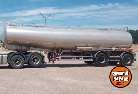 Camiones y Gr�as - Semirremolque Tanque Cisterna DANES - En Venta