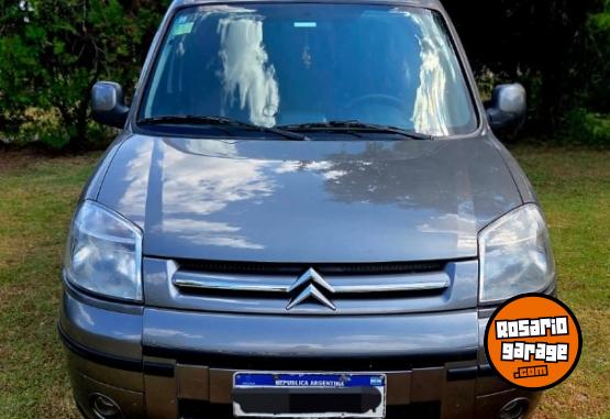 Utilitarios - Citroen BERLINGO XTR 2017 Diesel 100000Km - En Venta