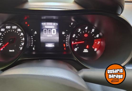 Autos - Fiat Cronos Drive 2023 Nafta 43000Km - En Venta