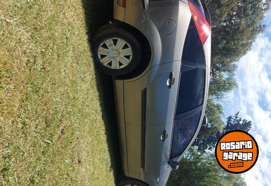 Autos - Ford Focus 2006 Diesel 240000Km - En Venta