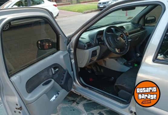 Autos - Renault Clio 2007 Nafta 251000Km - En Venta