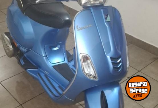 Motos - Vespa 150 SXL 2023 Nafta 8700Km - En Venta