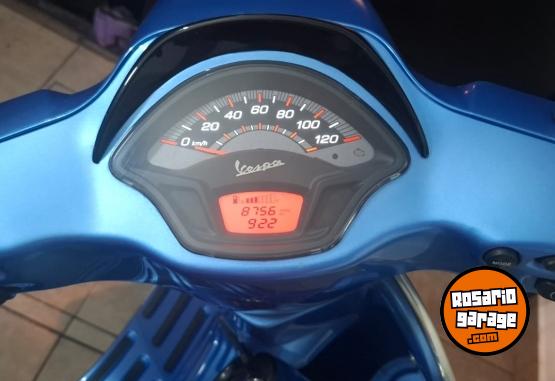 Motos - Vespa 150 SXL 2023 Nafta 8700Km - En Venta