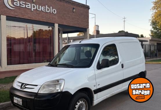 Utilitarios - Peugeot Partner 2014 Diesel 200000Km - En Venta