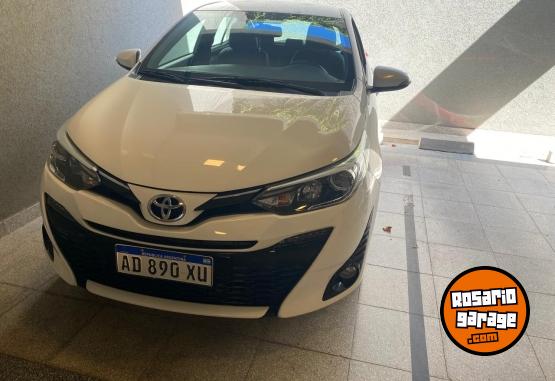Autos - Toyota Yaris XLS CVT Pack 2021 Nafta 40000Km - En Venta