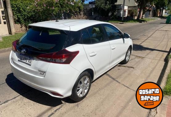 Autos - Toyota Yaris XLS CVT Pack 2021 Nafta 40000Km - En Venta