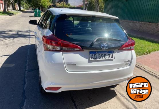 Autos - Toyota Yaris XLS CVT Pack 2021 Nafta 40000Km - En Venta