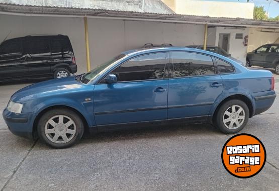 Autos - Volkswagen Passat 1.8T 1999 Nafta 235000Km - En Venta
