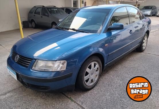 Autos - Volkswagen Passat 1.8T 1999 Nafta 235000Km - En Venta