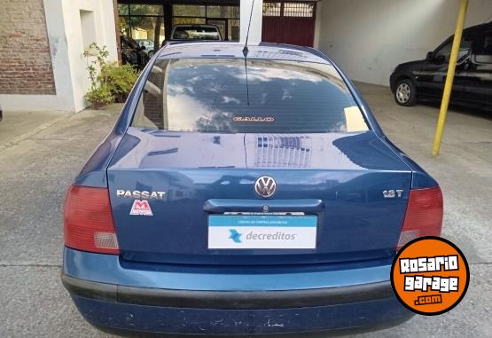 Autos - Volkswagen Passat 1.8T 1999 Nafta 235000Km - En Venta