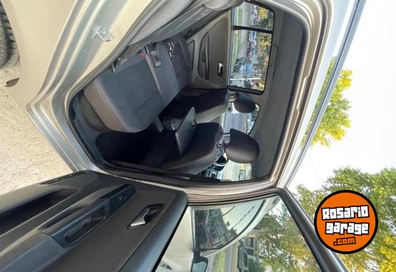 Autos - Volkswagen Suran 2013 Nafta 137000Km - En Venta