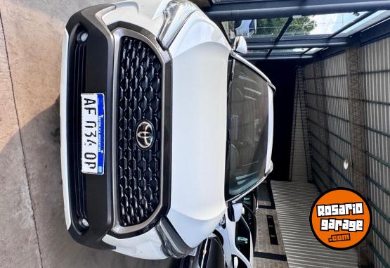 Camionetas - Toyota Corolla Cross Seg 2021 Nafta 50000Km - En Venta