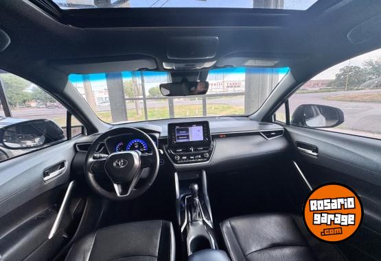 Camionetas - Toyota Corolla Cross Seg 2021 Nafta 50000Km - En Venta