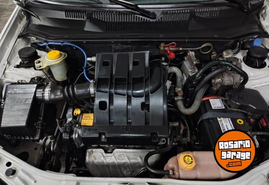 Autos - Fiat Siena 2013 GNC 144480Km - En Venta